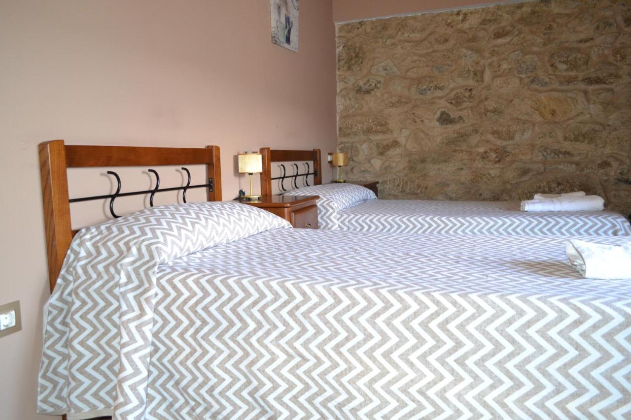 Hotel Rural Val Dos Pigarros Lubián Extérieur photo
