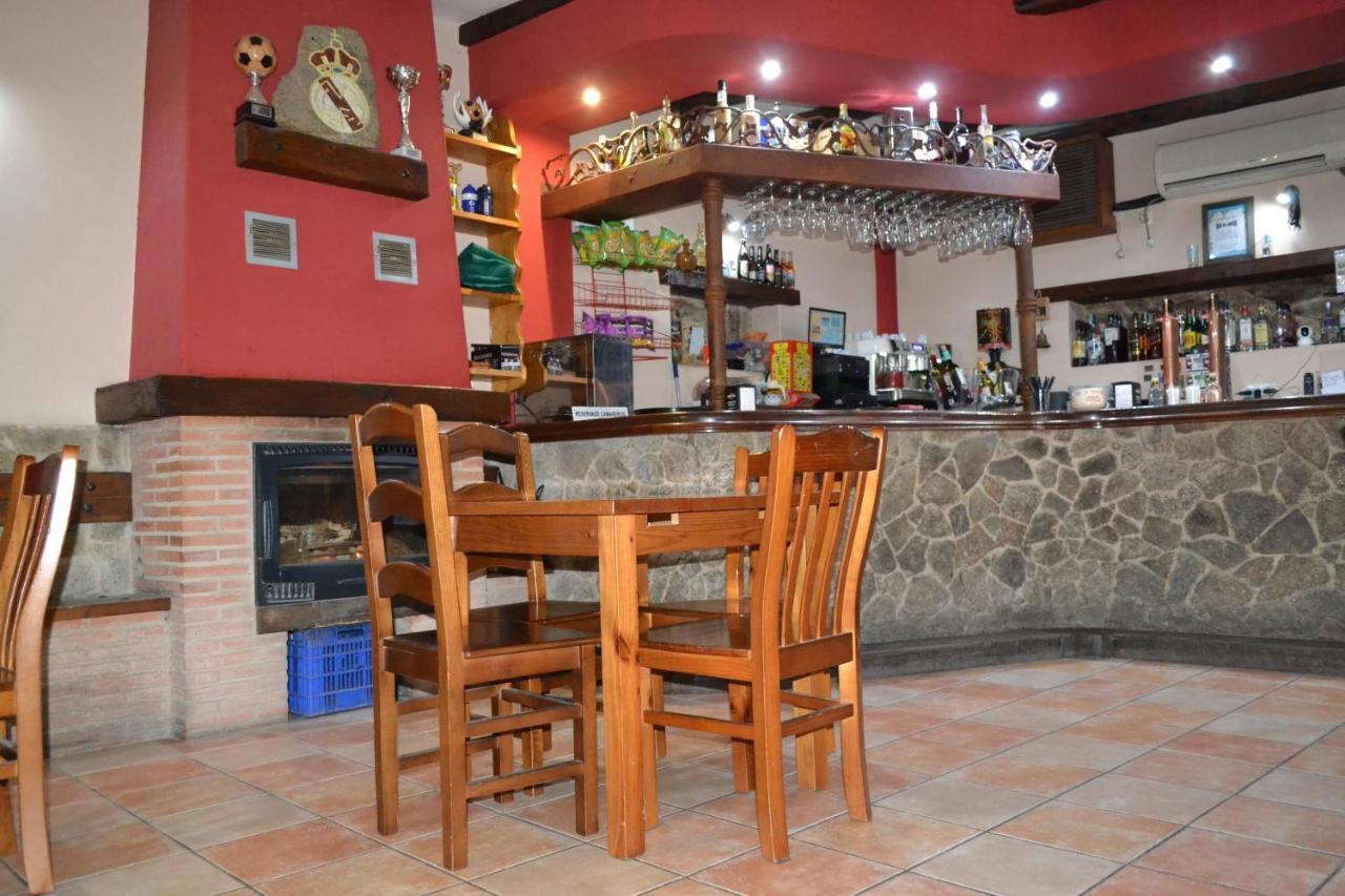 Hotel Rural Val Dos Pigarros Lubián Extérieur photo