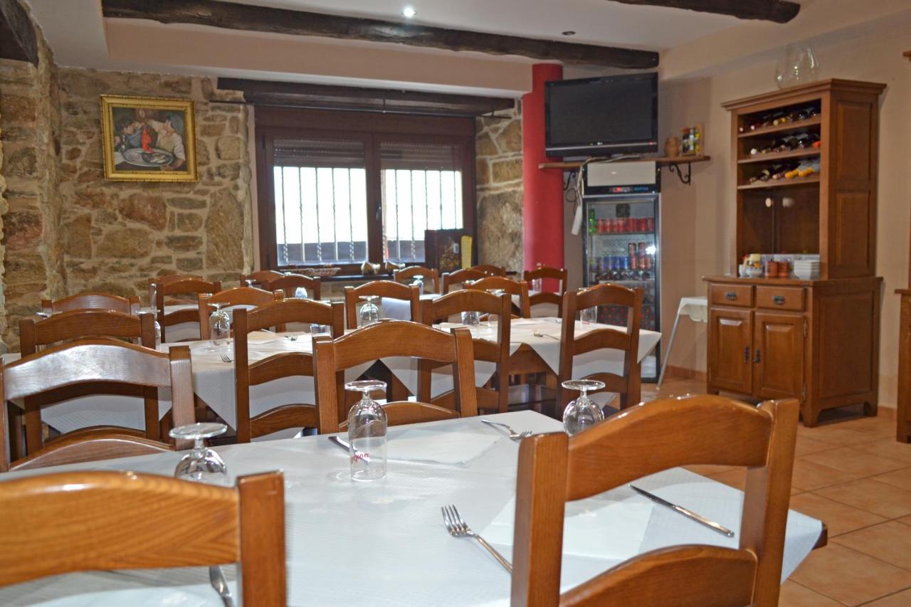 Hotel Rural Val Dos Pigarros Lubián Extérieur photo